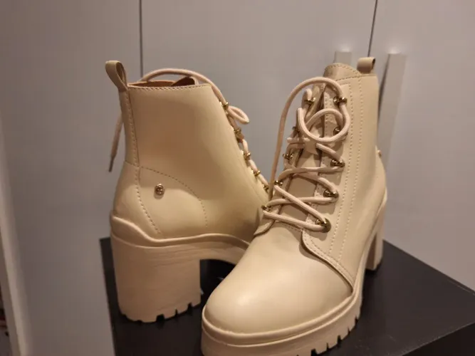 Bota Bege Ramarim n° 38