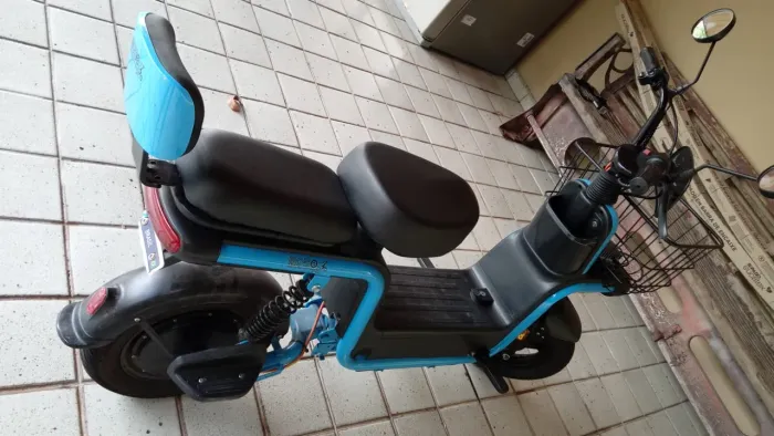 Scooter elétrico pouquíssimo uso