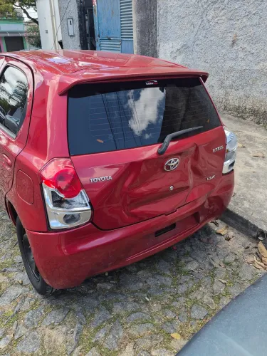 Vidro traseiro Etios Hatch barato