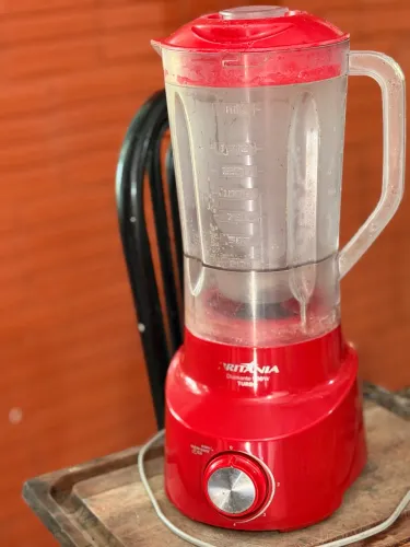 Vendo liquidificador usado em perfeito funcionamento