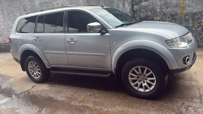 Mitsubishi Pajero Dakar 3.2 4X4 T.i. Dies. 5P Aut. 2009