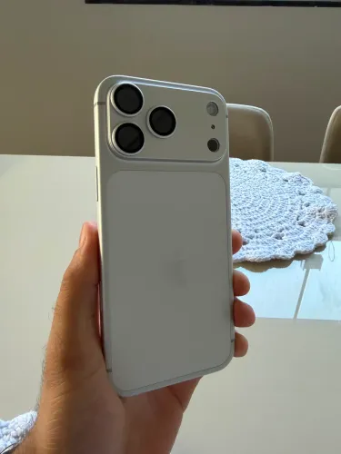 iPhone 17 Pro Max 