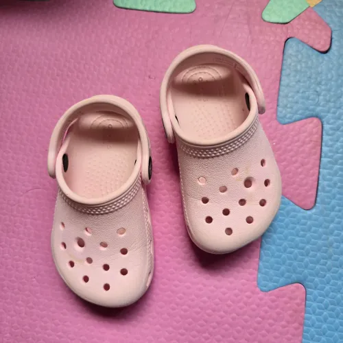 Crocs original C6 cor rosa