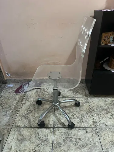 Cadeira de escritório nova