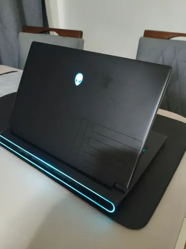 Dell AlienWare m15 r6 Core I7 11800h 32gb Ddr4 3200 NVME 512gb Tela 165hz RTX 3070TI 8GB 