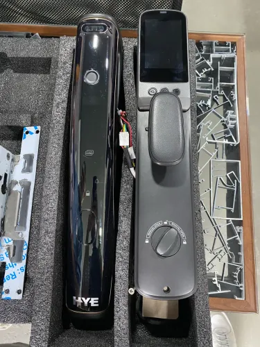 Fechadura Eletrônica HYE 822A com Câmera - Tuya Smart