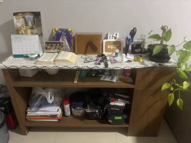 Vendo aparador de sala