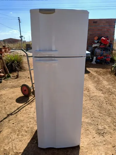 Vendo geladeira Electrolux funcionando perfeitamente entregamos 