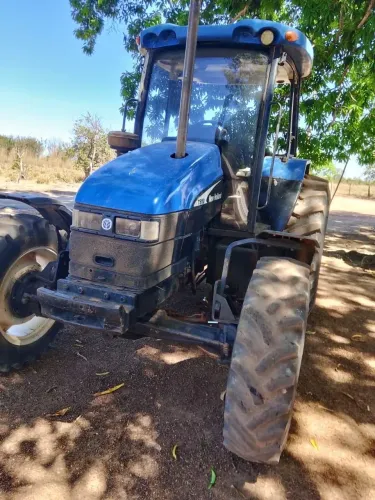 Trator New Holland TS 110