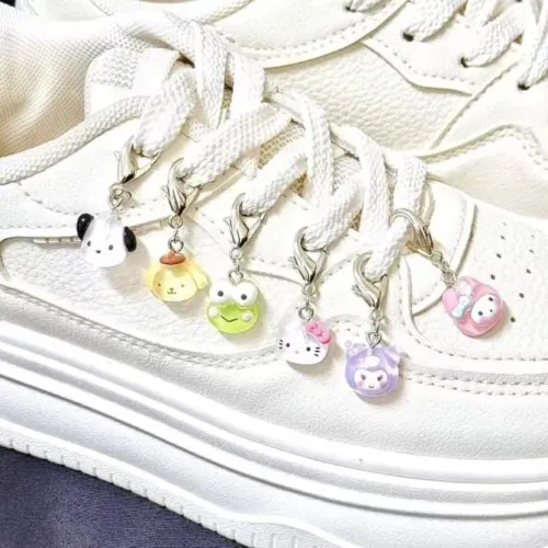 Charm sapato Sanrio (1 unidade)