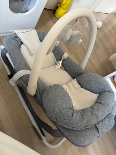Cadeirinha descanso bebê cinza premaman