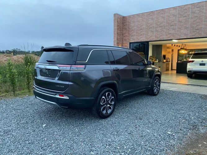 Jeep Commander Limited T270 1.3 TB Flex AUT 2023