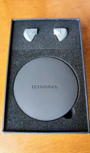 Letshuoer S12 Ultra - IEM Planar em estado de novo, utilizado somente para testes