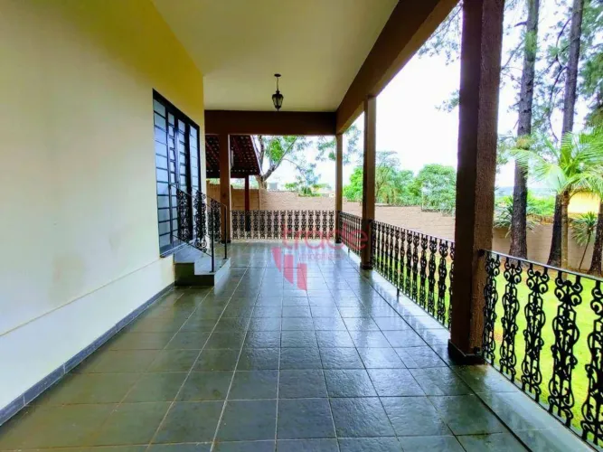Casa para Venda e Locação de 03 Quartos sendo todos Suítes no Bairro Ribeirânia em Ribeirã