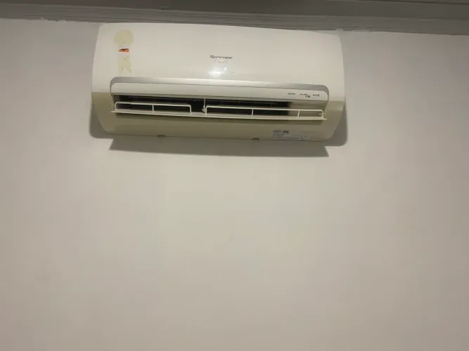 Vendo central de ar inverter 9000 btus Ideal para quartos de até 3x3 metros,