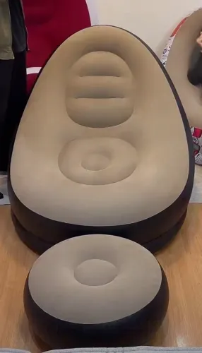 Poltrona inflável com apoio pra pe + bomba