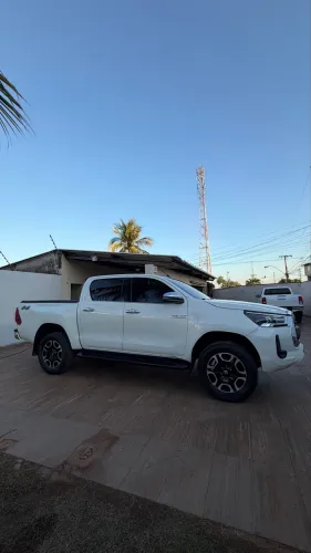 Toyota Hilux CD SRX 4X4 2.8 TDI 16V Diesel Aut. 2021