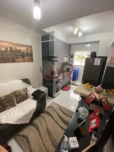 Apartamento no Condomínio Franci à venda