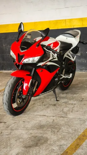 Honda CBR 600 RR ( TODA ORIGINAL )