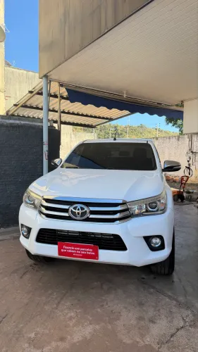 Toyota Hilux CD SRX 4X4 2.8 TDI 16V Diesel Aut. 2017