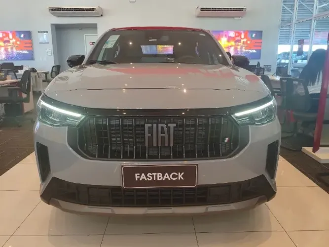 Fiat Fastback Impetus 200 T. AUT (hibrído) 2026