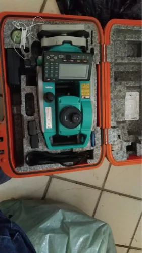 Vendo ESTAÇÃO TOTAL SOKKIA SET630RK 