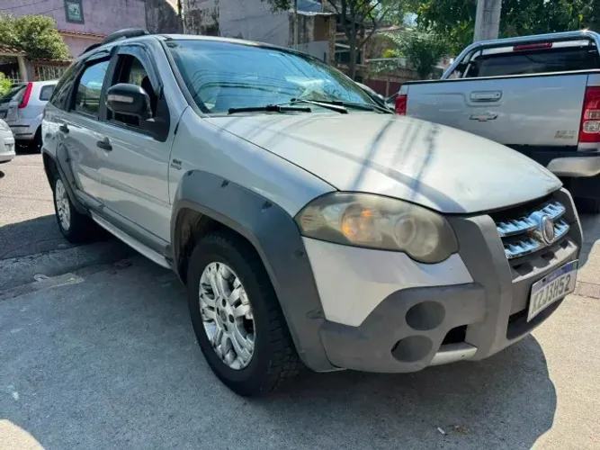 Fiat Palio Week.adv.lock.dualogic 1.8 Flex 2011
