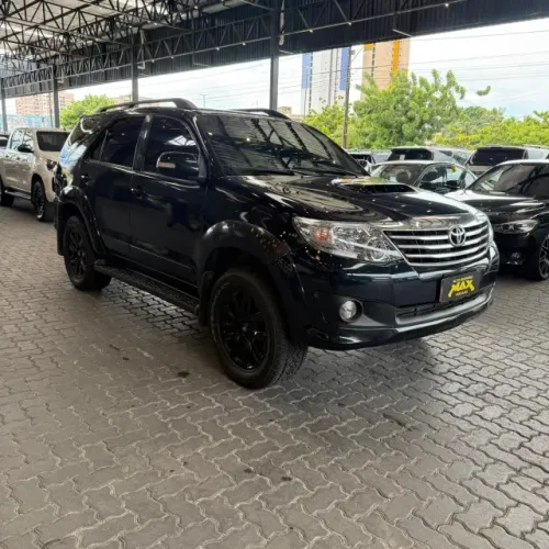 Toyota Hilux SW4 SRV D4-d 4X4 3.0 TDI Dies. AUT 2012
