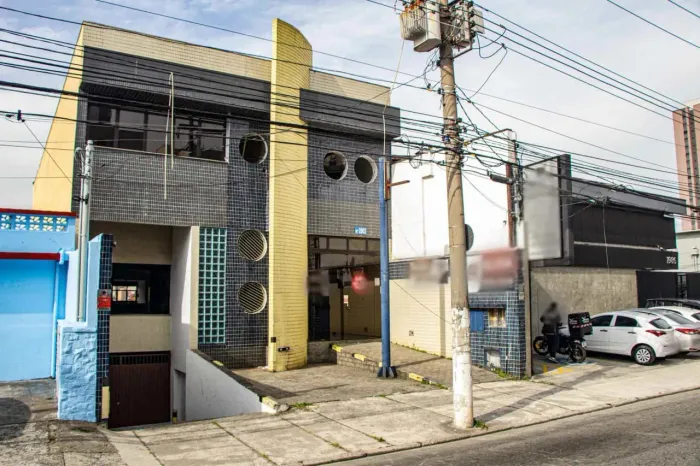 Prédio comercial na Avenida Dom Pedro II, 2002 787 m²