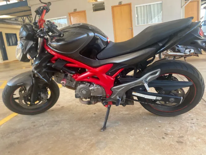 Suzuki 650