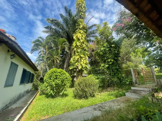 2 alqueires e 12 litros com uma bela estrutura