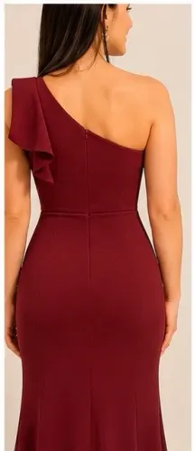 Vestido de festa longo marsala
