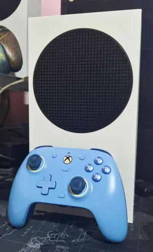 Xbox series s com controle gamesir hall drift COM 290 JOGOS