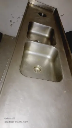 Bancada de inox com cuba dupla para pia