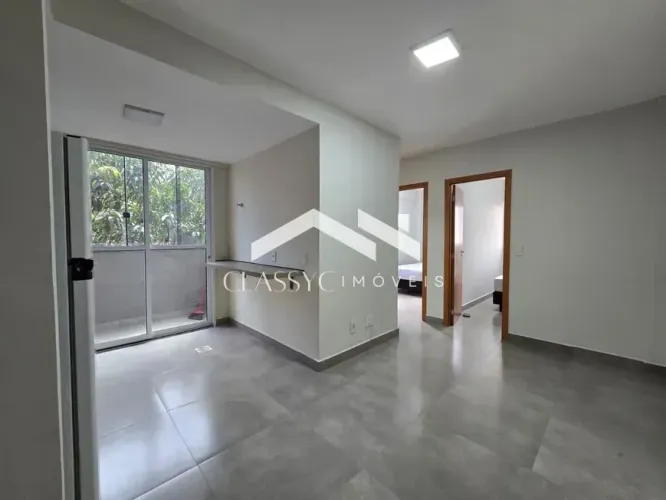 Apartamento semi mobiliado de 45 m² com 2 quartos (1 suíte) em Saraiva, Uberlândia/MG.