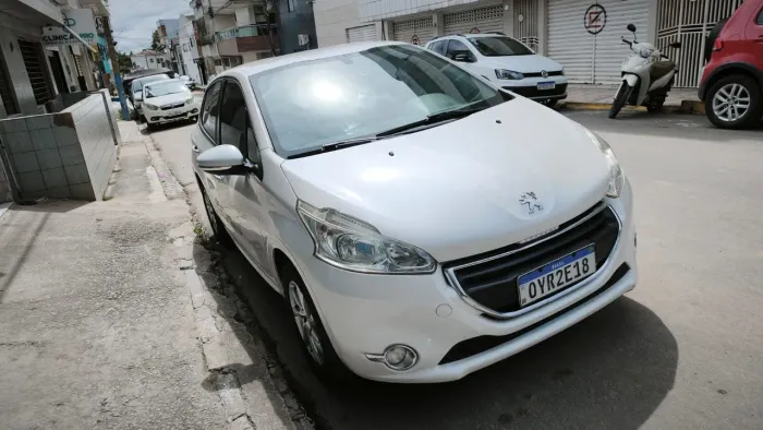Peugeot 208 Active/active Pack 1.5 Flex 8V 5P 2015