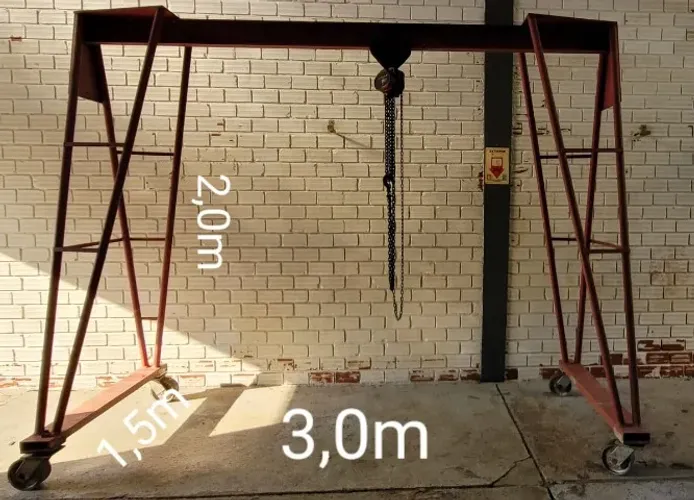 Pórtico móvel-Grua para Talha Aceito troca Bike Moto Elétrica.