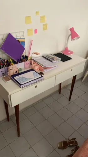 Mesa de estudo, aparador, mesa de escritório