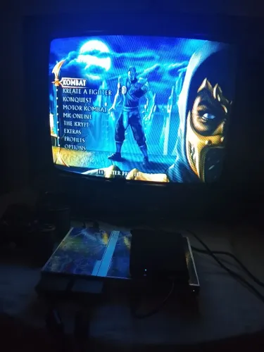 PS2 slim três controle um original um jogo físico original