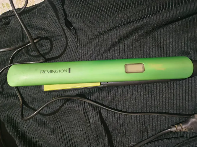 PrPrancha Alisadora Remington Shine Therapy USADA