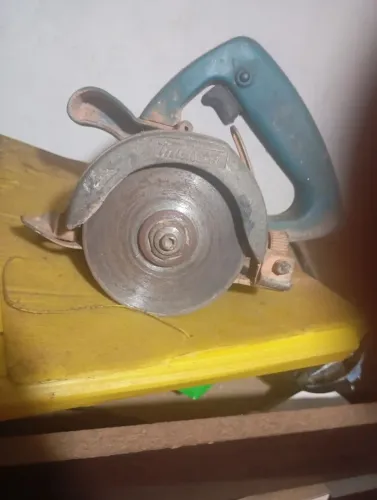 Makita