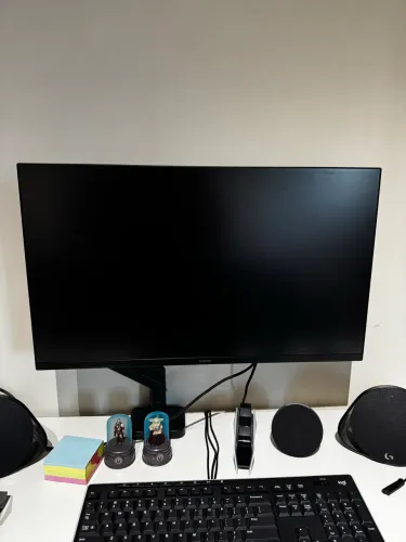 Monitor Samsung 27 polegadas 100hz seminovo