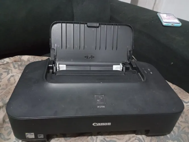 Impressora Canon Ip2700 com cartuchos funcionando perfeitamente 