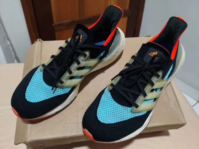 TÊNIS ADIDAS ULTRABOOST 21 ORIGINAL USADO