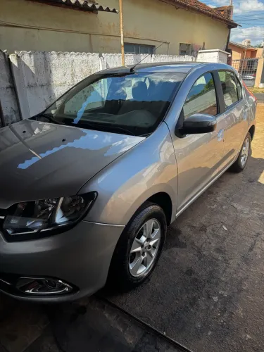 Renault Logan Dynamique Hi-flex 1.6 8V 4P 2017