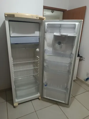 Geladeira Consul 380L