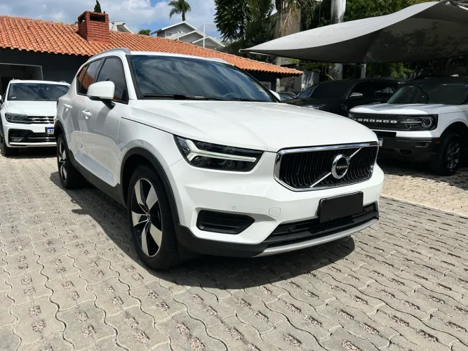 Volvo XC40 XC 40 T-4 Momentum 2.0 190cv FWD 2020