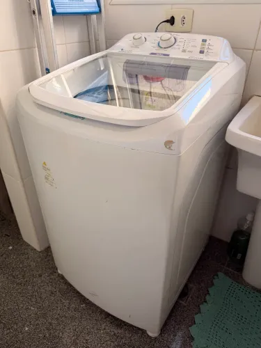 Máquina Lavar Roupa Eletrolux Funcionando