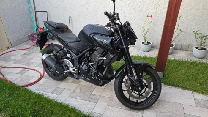 Yamaha MT-03 2025 com 1000 km rodados (a vista ou ágil BB Consórcios)