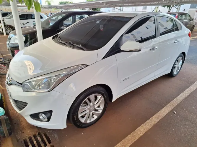 Hyundai HB20S Premium 1.6 Flex 16V Aut. 4P 2014